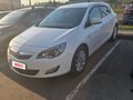 2011 Opel Astra J, белый, 800000 рублей - вид 1