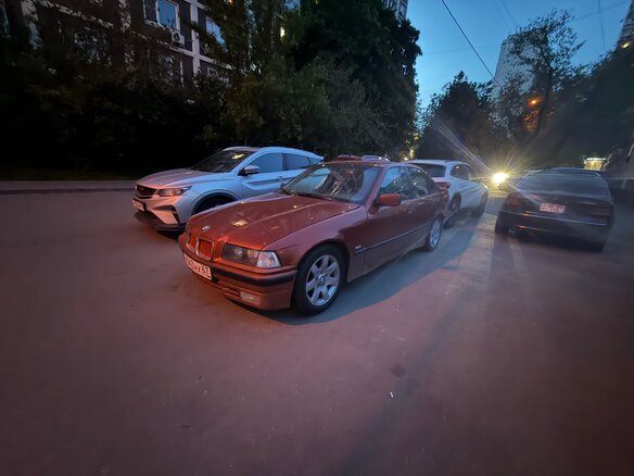 1994 BMW 3 серии 318i III (E36), оранжевый, 200000 рублей - вид 3
