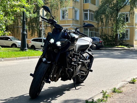 2017 Yamaha MT-09 (FZ-09), чёрный, 800000 рублей - вид 5