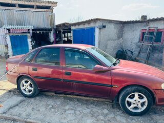 1998 Opel Vectra B, красный, 375000 рублей, вид 5