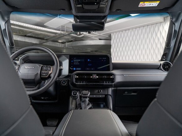 2026 Toyota Land Cruiser Prado 250 Series, чёрный - вид 34
