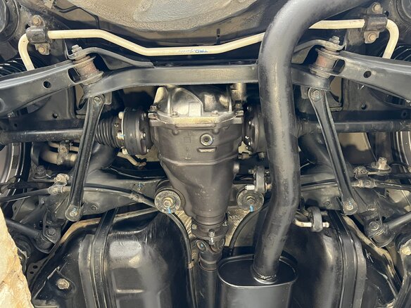 2001 Toyota Mark II IX (X110), серый, 2600000 рублей - вид 20