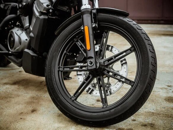 2023 Harley-Davidson Nightster, чёрный, 1555555 рублей - вид 5