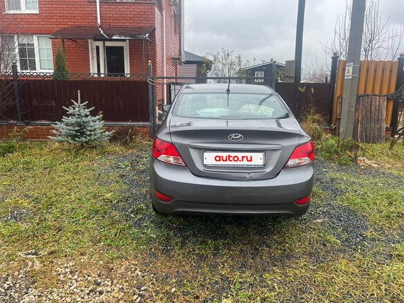 2013 Hyundai Solaris I, серый - вид 4