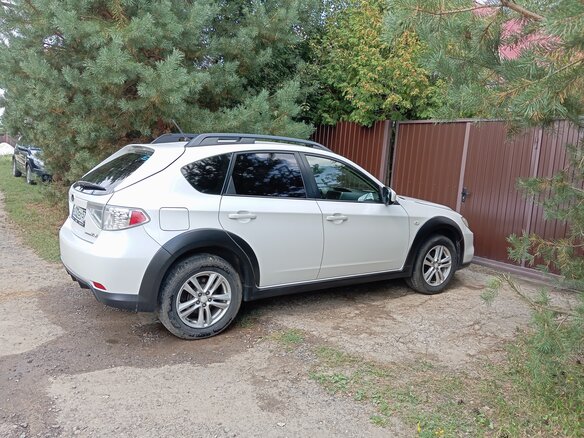 2010 Subaru Impreza III, белый, 780000 рублей - вид 1