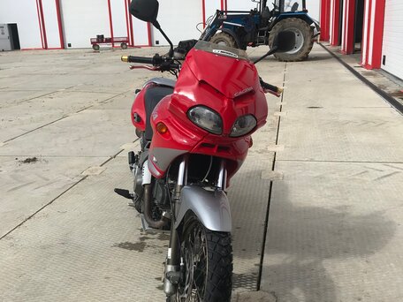 1998 Cagiva Gran Canyon 900, красный, 389000 рублей, вид 4
