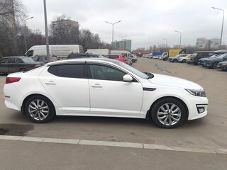 2014 Kia Optima III Рестайлинг, белый, 1250000 рублей, вид 4