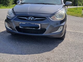 2012 Hyundai Solaris I, серый, 690000 рублей, вид 4
