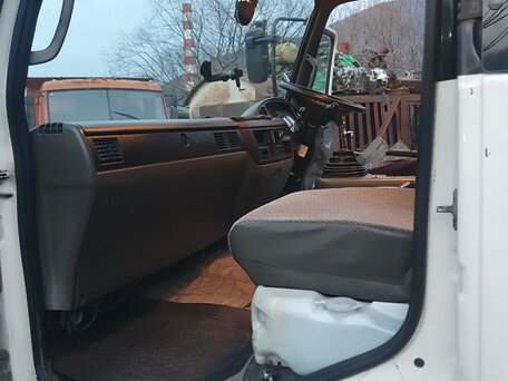 1993 Nissan Diesel Condor, белый, 4500000 рублей, вид 2