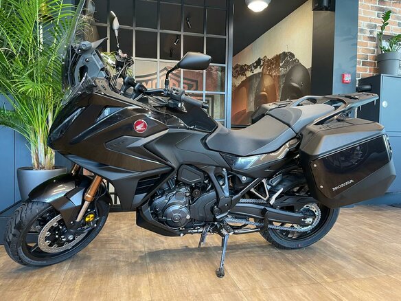 2025 Honda NT1100, чёрный, 2390000 рублей - вид 10