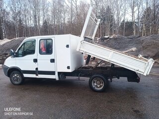 2009 Iveco Daily, белый, 2000000 рублей, вид 2