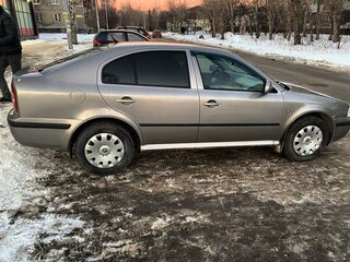 2008 Skoda Octavia I (A4) Рестайлинг, серый, 650000 рублей, вид 4