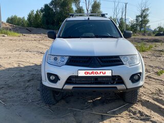 2014 Mitsubishi Pajero Sport II Рестайлинг, белый, 2100000 рублей, вид 3