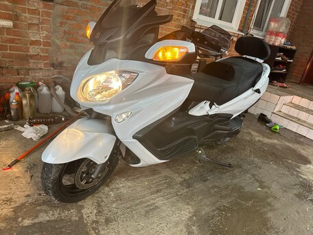2016 Suzuki Burgman (SkyWave) 650, белый, 745900 рублей, вид 1
