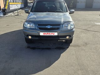 2017 Chevrolet Niva I Рестайлинг, серый, 660000 рублей, вид 1