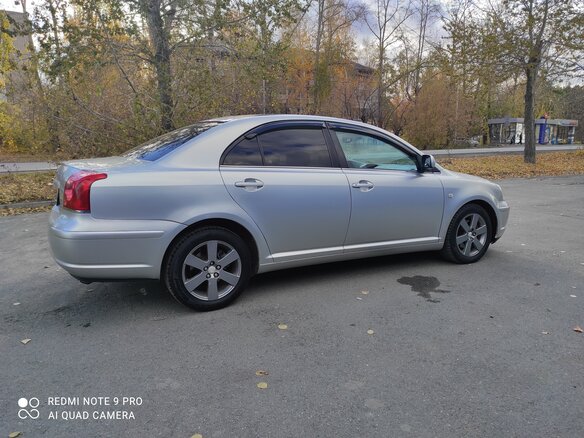 2005 Toyota Avensis II, серебристый - вид 5