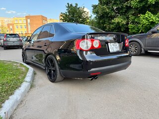 2005 Volkswagen Jetta V, чёрный, 850000 рублей, вид 5