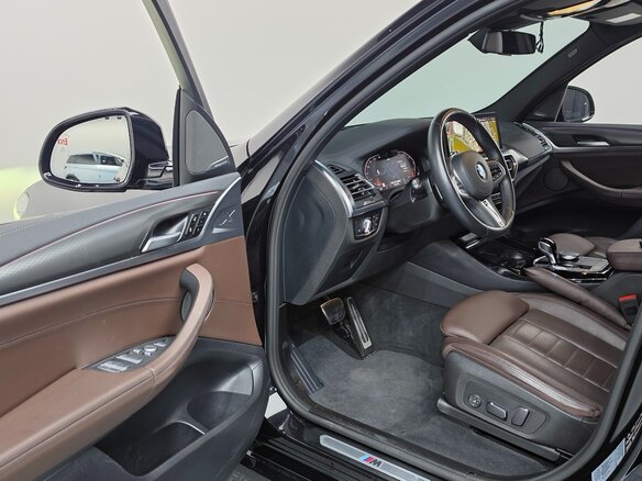 2024 BMW X3 20i xDrive III (G01) Рестайлинг, чёрный - вид 3