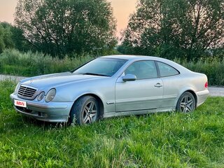 2000 Mercedes-Benz CLK-Класс 200 I (W208) Рестайлинг, серебристый, 810000 рублей, вид 1