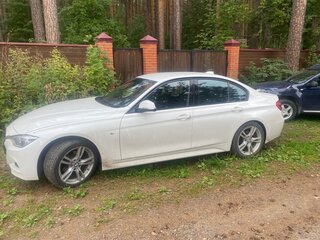 2016 BMW 3 серии 320i xDrive VI (F3x) Рестайлинг, белый, 2700000 рублей, вид 5