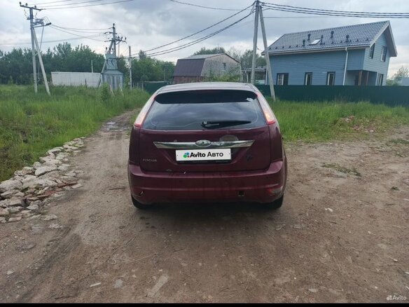2008 Ford Focus II Рестайлинг, пурпурный, 444444 рублей - вид 1