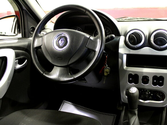 2014 Renault Sandero Stepway I, серебристый - вид 8