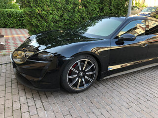 2021 Porsche Taycan 4S I, чёрный, 10000000 рублей, вид 1