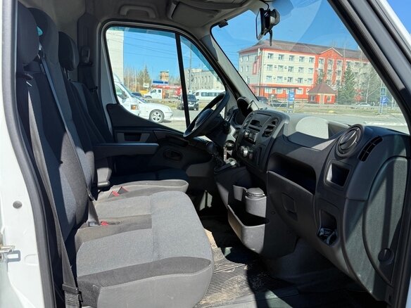 2015 Renault Master, белый - вид 9
