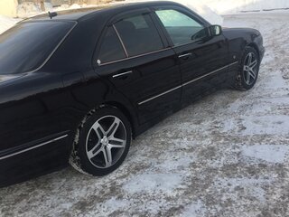 2000 Mercedes-Benz E-Класс 320 II (W210, S210) Рестайлинг, чёрный, 580000 рублей, вид 2