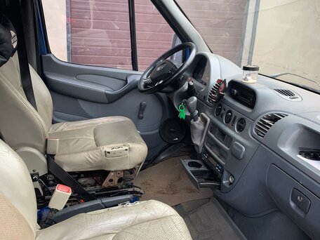 2004 Mercedes-Benz Sprinter, синий, 999000 рублей, вид 3