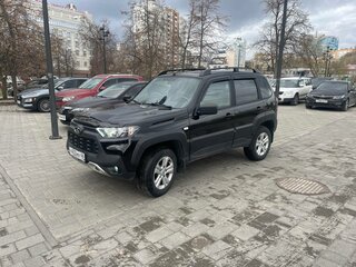 2023 Lada (ВАЗ) Niva Travel I, чёрный, 1350000 рублей, вид 1