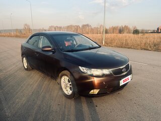 2010 Kia Cerato 6-speed II, красный, 765000 рублей, вид 1