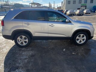 2012 Kia Sorento II Рестайлинг, серебристый, 1750000 рублей, вид 2