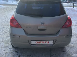 2012 Nissan Tiida I Рестайлинг, коричневый, 920000 рублей, вид 4