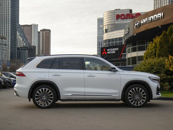 2025 Geely Monjaro (Xingyue L) I Рестайлинг (China Market), белый, 3668000 рублей - вид 2