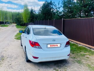 2013 Hyundai Solaris I, белый, 450000 рублей, вид 3