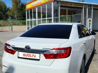 2013 Toyota Camry VII (XV50), белый, 1570000 рублей, вид 4