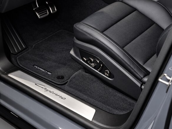 2026 Porsche Cayenne Electric Coupé IV, серый, 23000000 рублей - вид 16