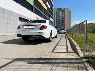2020 Mercedes-Benz E-Класс 200 V (W213, S213, C238), белый, 3550000 рублей, вид 2