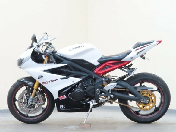 2010 Triumph Daytona 675, белый, 849000 рублей - вид 12
