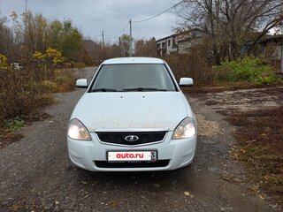 2017 Lada (ВАЗ) Priora I Рестайлинг, белый, 325000 рублей, вид 2