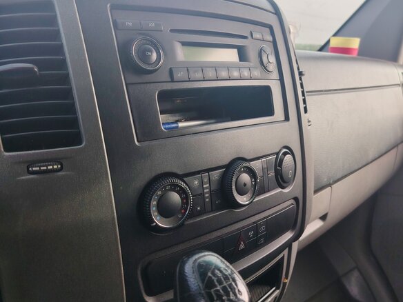 2012 Mercedes-Benz Sprinter, белый, 2360000 рублей - вид 9