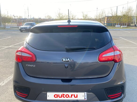 2016 Kia Ceed II Рестайлинг, серый, 1470000 рублей - вид 4