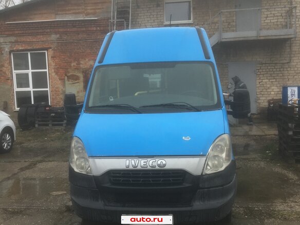 2016 Iveco Daily, синий, 950000 рублей - вид 1