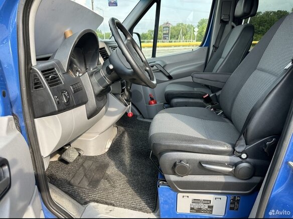 2013 Mercedes-Benz Sprinter, синий, 3150000 рублей - вид 13