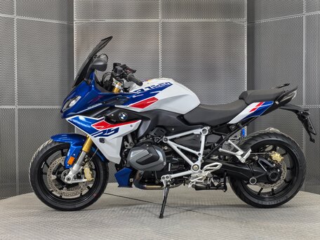 2024 BMW R 1250 RS, белый, 1677000 рублей, вид 5