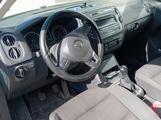 2012 Volkswagen Tiguan I Рестайлинг, золотистый, 940000 рублей, вид 3