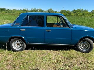 1975 Lada (ВАЗ) 21011, синий, 360000 рублей, вид 3