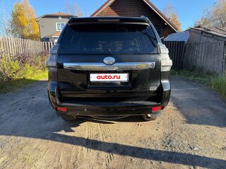 2017 Toyota Land Cruiser Prado 150 Series Рестайлинг 1, чёрный, 4800000 рублей, вид 4