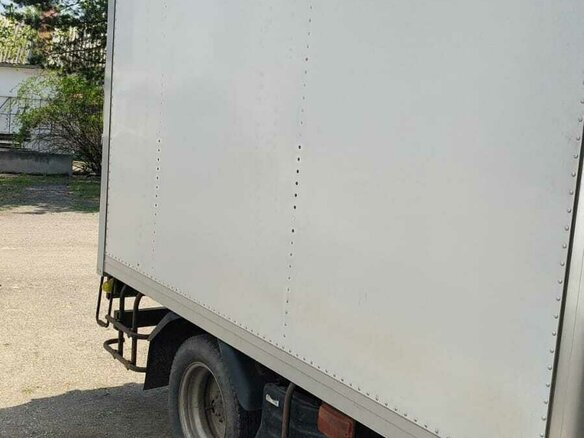 2010 Isuzu Elf (N-series), белый, 2500000 рублей - вид 2